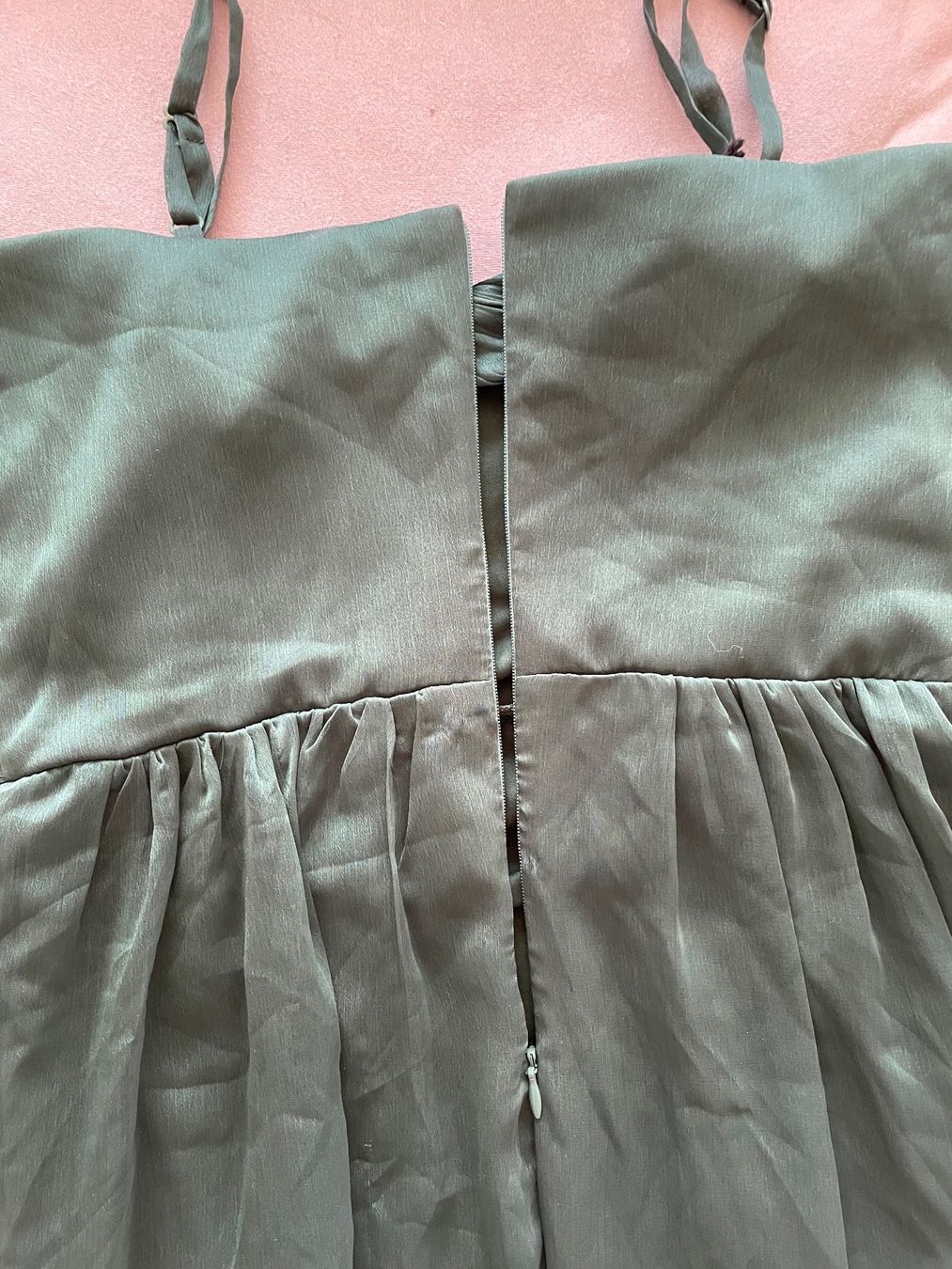 C&A Vestiti: Dunkelgrünes Cocktailkleid – Usato da Schnottwil venduto da sml_29t8 1