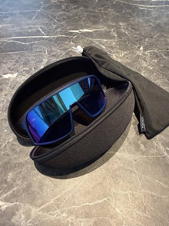 Occhiali & Lenti: OAKLEY Eyewear unisex – Usato da Ponte Capriasca venduto da lin_h5bj 1