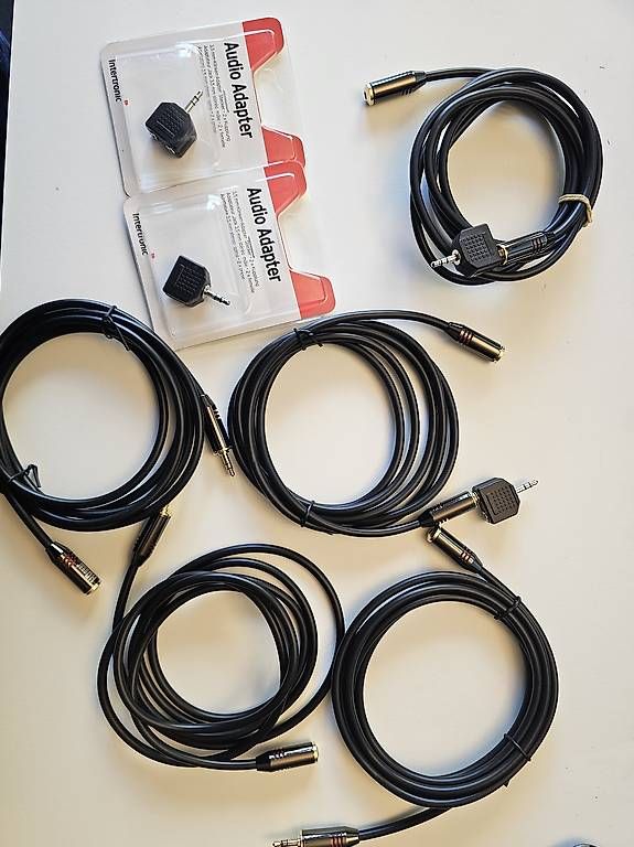 Cavi: Audio Adapter und Kabel – Usato da Bern venduto da Argia 4