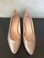 Elegante Damenschuhe Roségold Grösse 38 - perfekt für den...