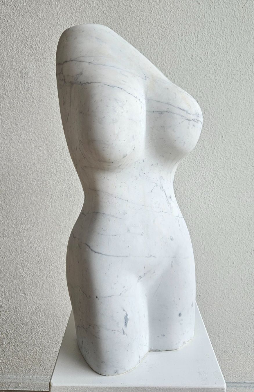 Sculture & Statue: Skulptur, Carrara- Marmor/ Höhe: cm 63 – Usato da Rieden AG venduto da mar_97nb 1