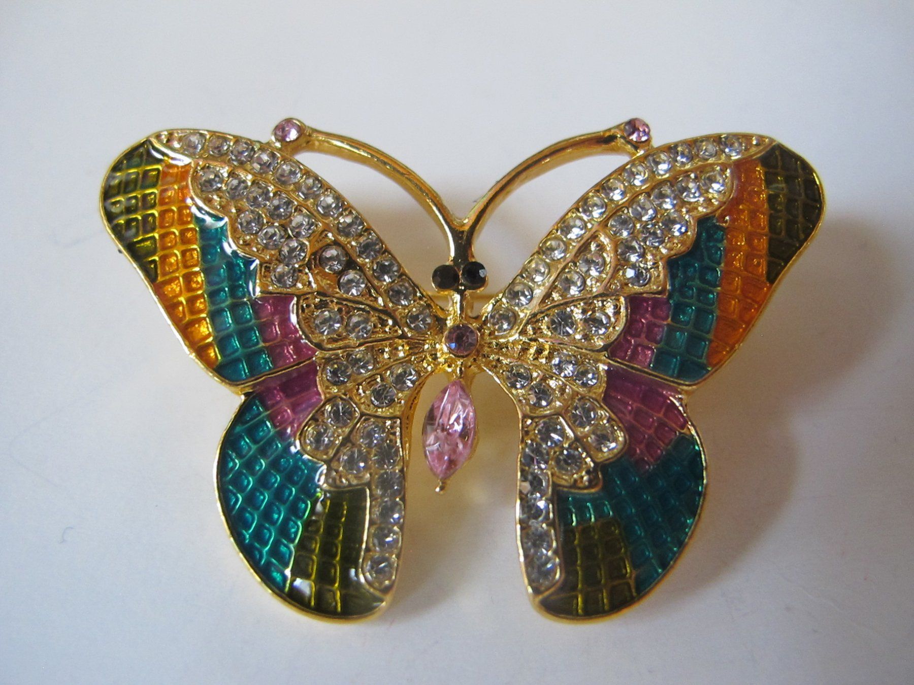 Broches & Aiguilles: Wunderschöne Brosche mit Strass besetzt, Schmetterling – Neuf (Voir description) à Löhningen par Chimae67 1
