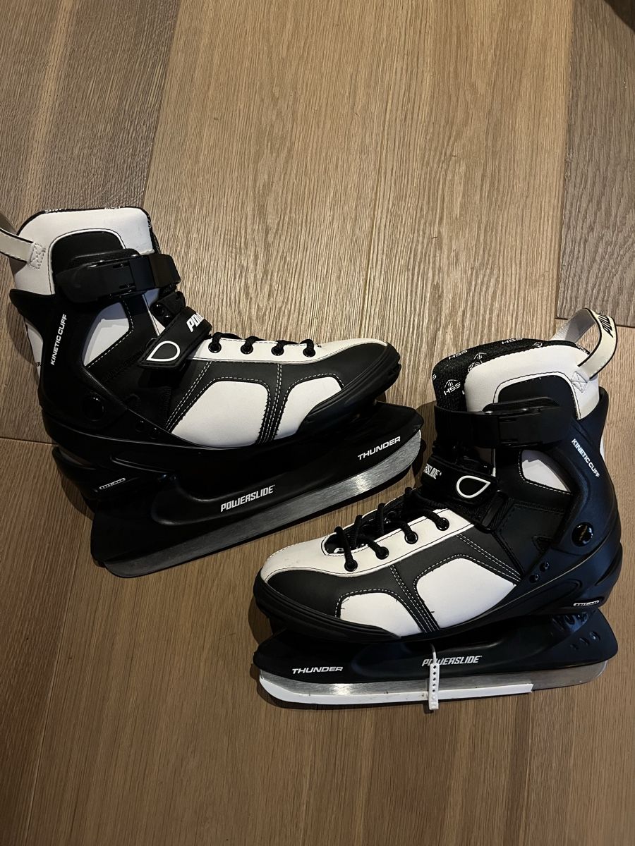 Pattini da ghiaccio: Patin à glace – Nuovo (secondo la descrizione) da Puidoux venduto da Amelie.Wytt