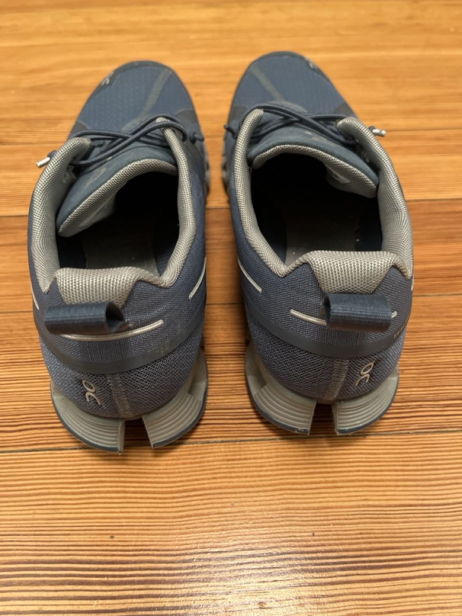 On Scarpe da donna: On Running Cloud Waterproof Shoes Size 39 US 8 – Nuovo (secondo la descrizione) da Basel venduto da Corinna58 3
