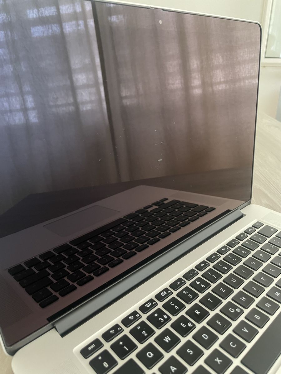 Apple Notebook: Apple Macbook Pro 15“, Mid 2015 – Usato da Luzern venduto da MaSt_808 4