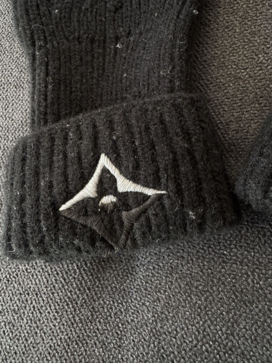 Louis Vuitton Gants & mitaines : Gants Louis Vuitton en Cachemire  – D'occasion à Genève par pre_9tyc 2