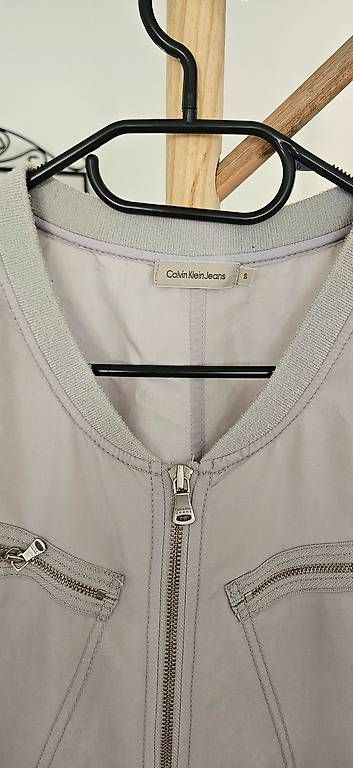 Tute: Calvin Klein gray long jumpsuit.  Size S – Usato da Oberweningen venduto da mir_2wt5 1