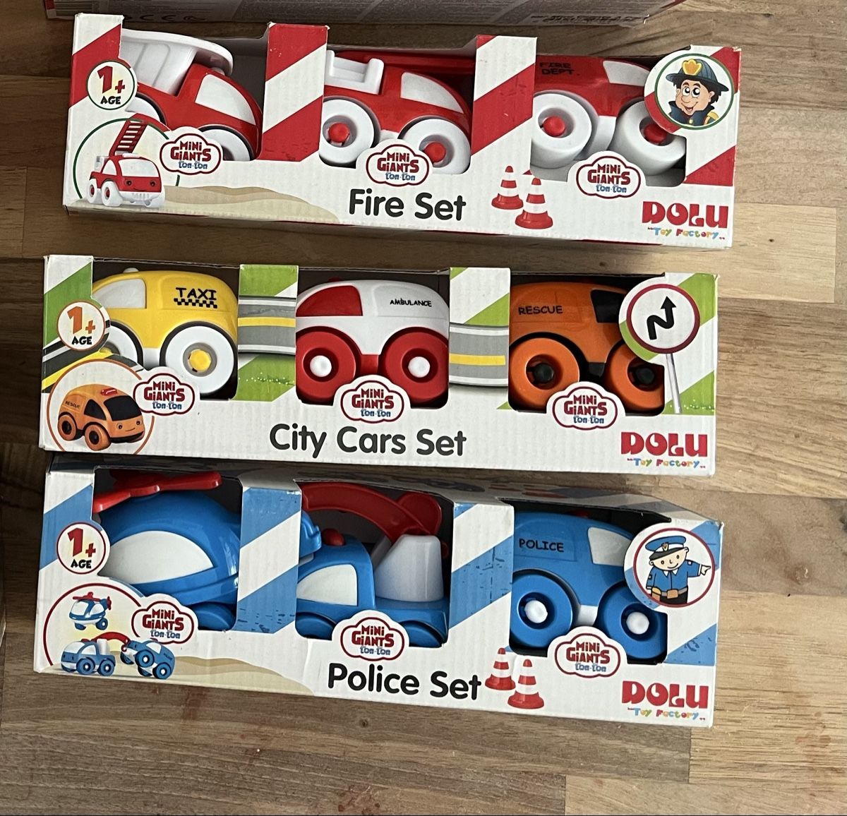 Fisher-Price Giocattoli: Drei neue Dolu Auto Sets – Nuovo e nell'imballaggio originale da Wettingen venduto da epe_9vbf