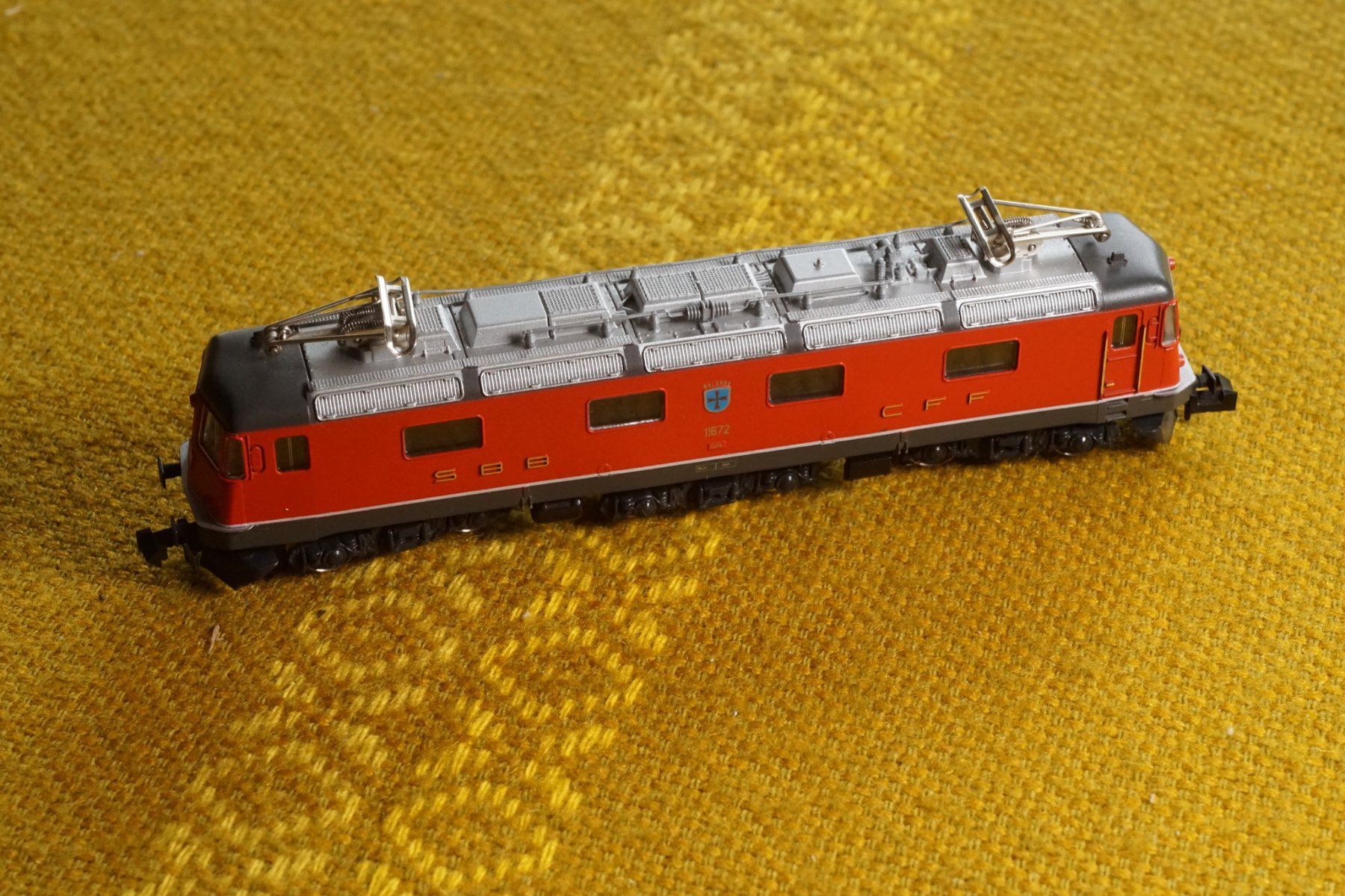 Kato Modellini di ferrovie: 8 - KATO Re 6/6 Balerna rot – Usato da Gränichen venduto da iknow 7