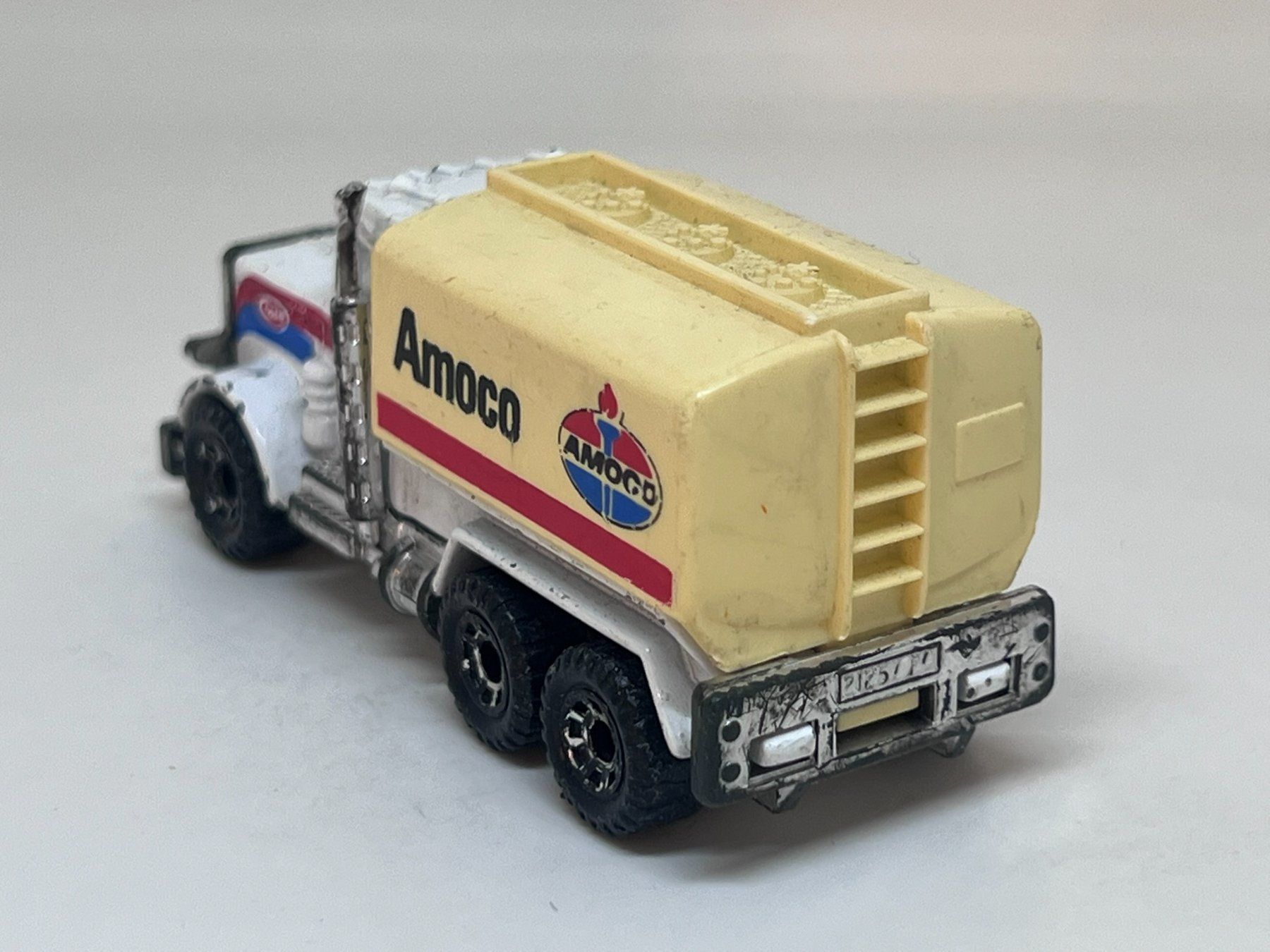 Matchbox Modellini d'auto: Matchbox Peterbilt #259 – Usato da Wildegg venduto da LaaBoutique 2