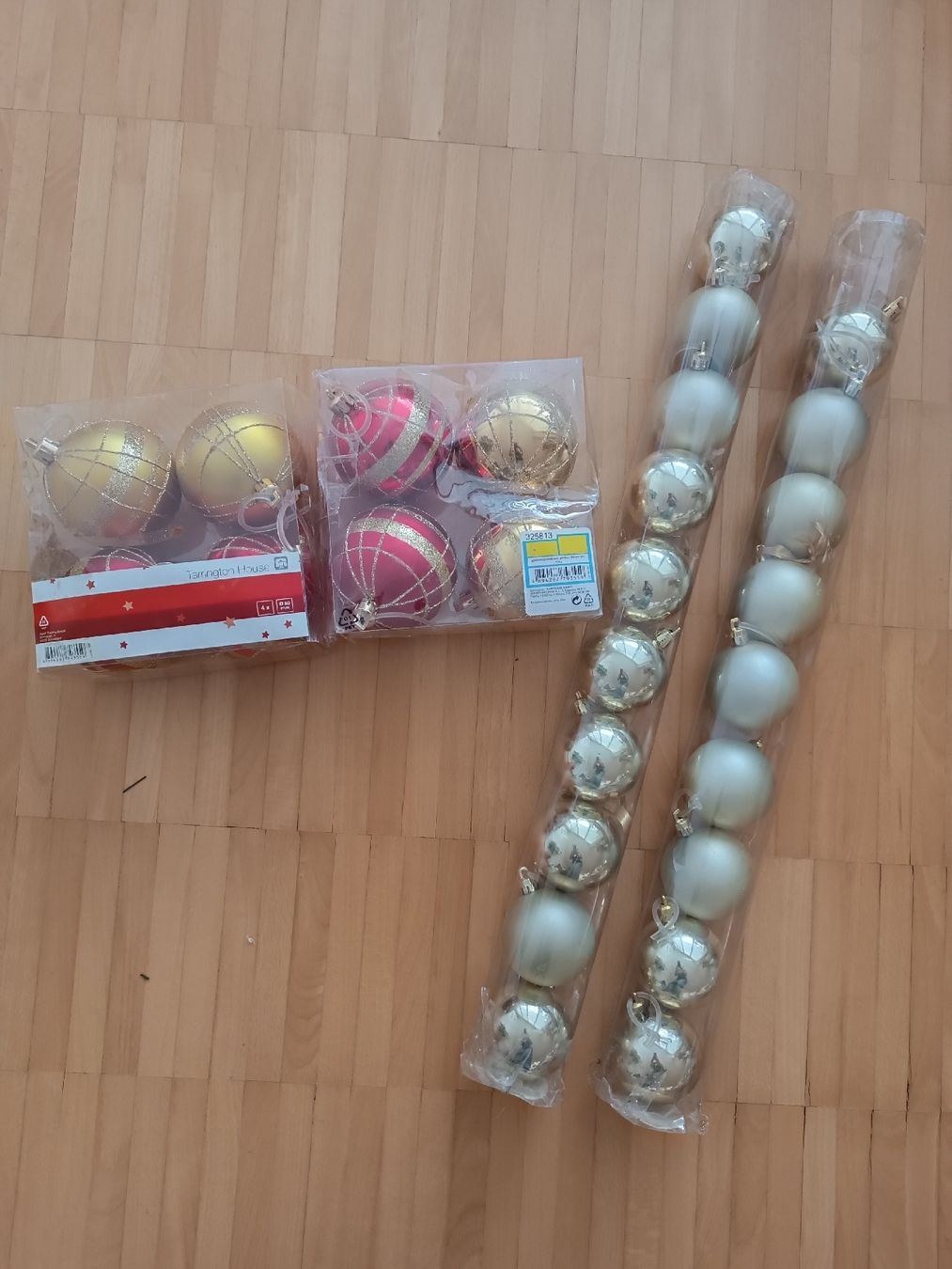 Tutte le decorazioni: Weihnachtskugeln Christbaumkugeln Set Gold Rot Silber Deko – Usato da Basel venduto da mon_7m8h