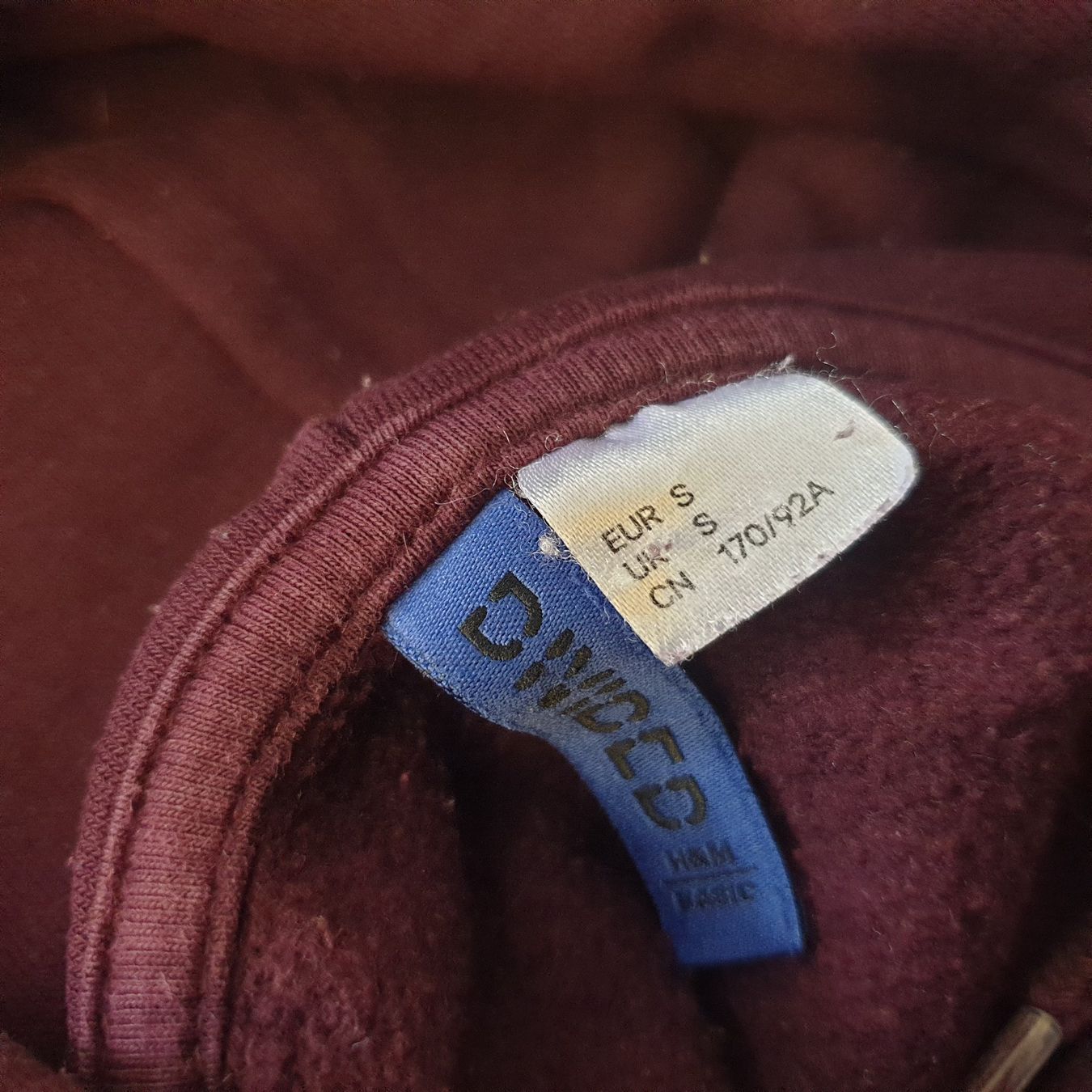 H&M Pullover & Sweatshirts: Hoodie, Kapuzenpullover H&M, bordeauxrot, Grösse S – Gebraucht aus Malters von burzi 1