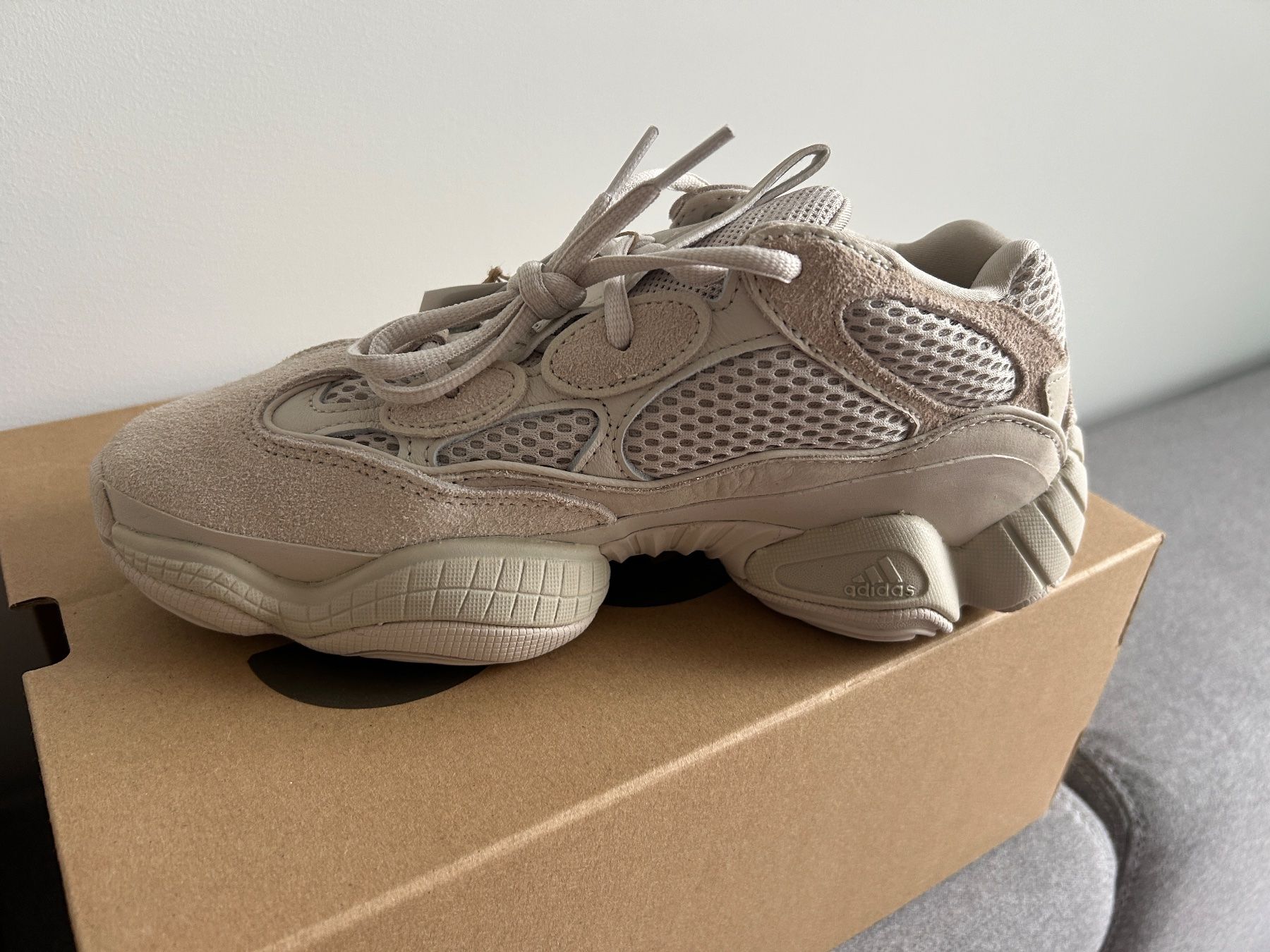 Adidas Scarpe da uomo: Yeezy 500 Blush US 6 1/2 Deadstock – Nuovo e nell'imballaggio originale da Zürich venduto da simemm