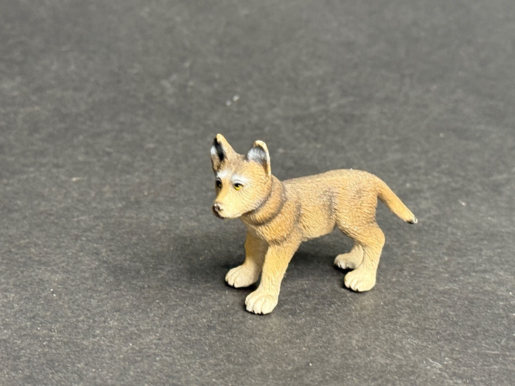 Schleich Statuette: Schleich Wolf und Welpe Tiere Wölfe – Usato da Ennetbaden venduto da mapa05 5