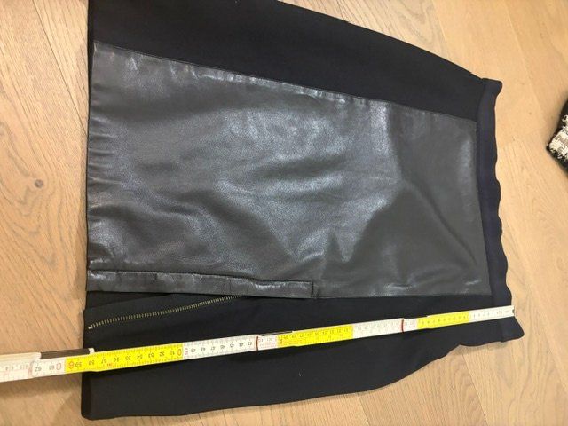 Gonne: Max Mara Lederjupe – Usato da Dübendorf venduto da Sunshine_20QX 1