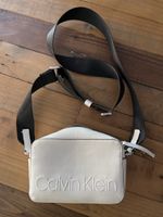 Calvin Klein Edge Camera Bag, weiss Kunstleder wie neu
