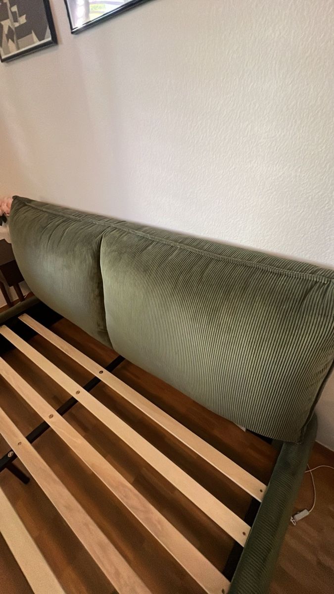 Letti: Neues Boxspringbett – Nuovo (secondo la descrizione) da Kloten venduto da sem_knd9 1