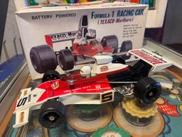ORIGINAL FORMULA 1 SPIELZEUG BATTERIE RENNWAGEN FUNKTIONIERT