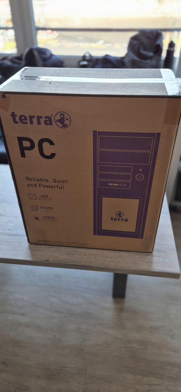 PC: PC Terra Win 8 Original verpackt "Überraschungsbox" – Nuovo (secondo la descrizione) da Elgg venduto da computerbrocki 3