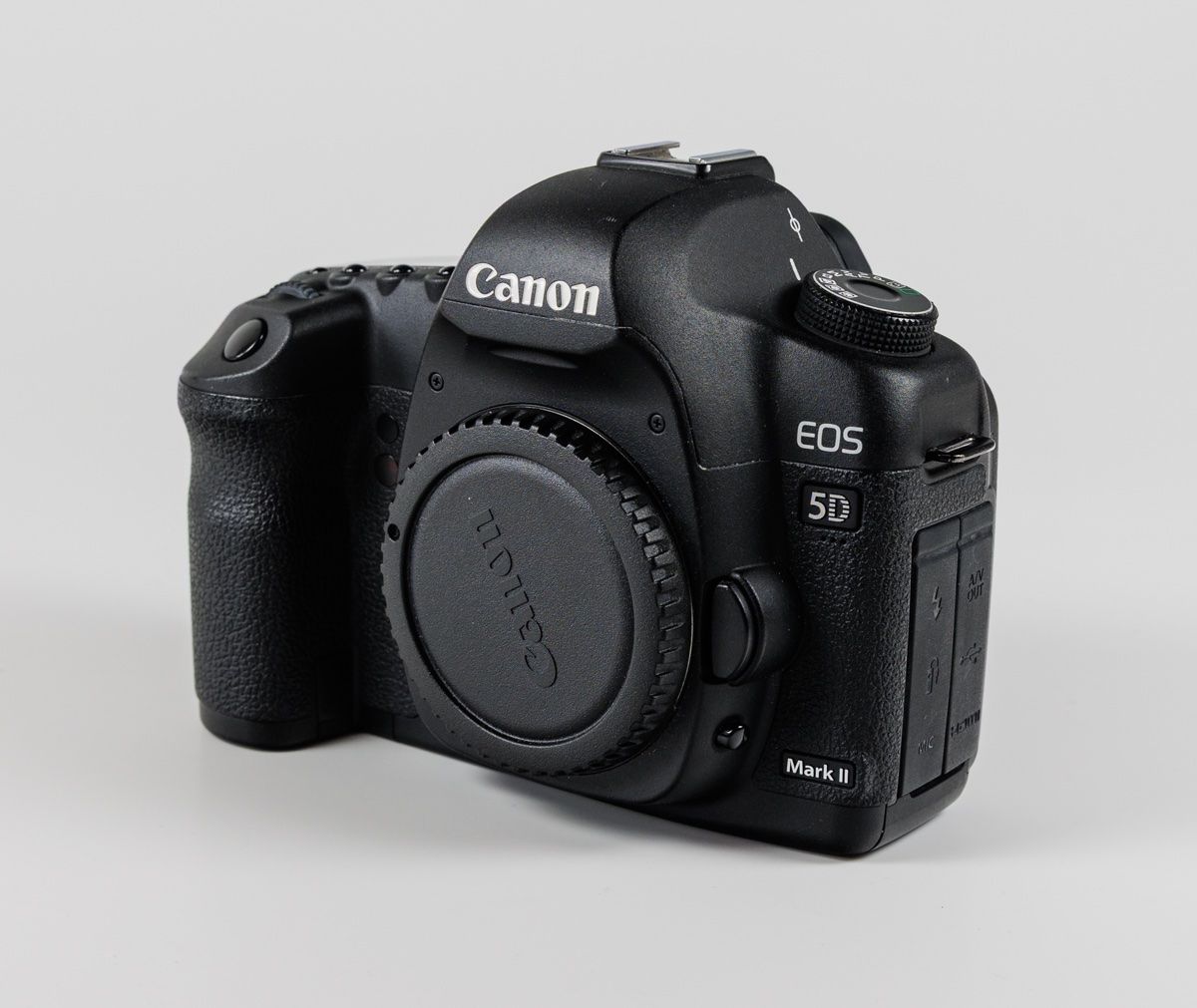 Canon Fotocamera: Canon EOS 5d Mark II – Usato da Sennhof venduto da chaoscrack