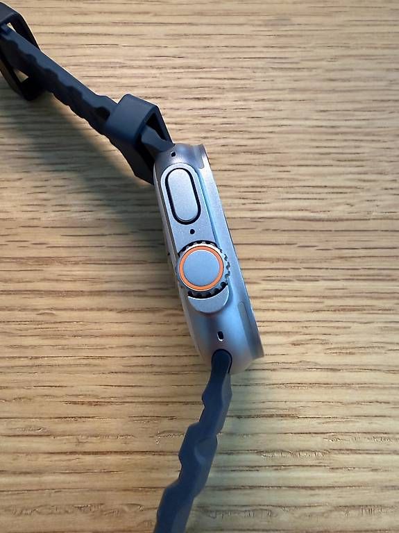 Apple Smartwatch: Apple Watch Ultra 3 Titan – Usato da Windisch venduto da Kenjins 4