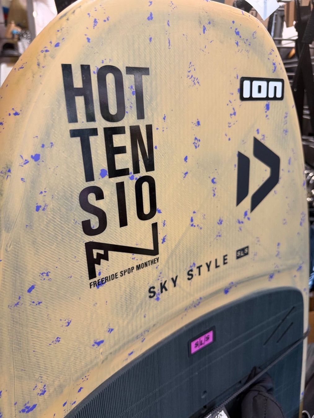 Duotone Tavole da surf e di nuoto: SkyStyle SLS 2026 / 55l – Usato da Prangins venduto da AlexBryand 1