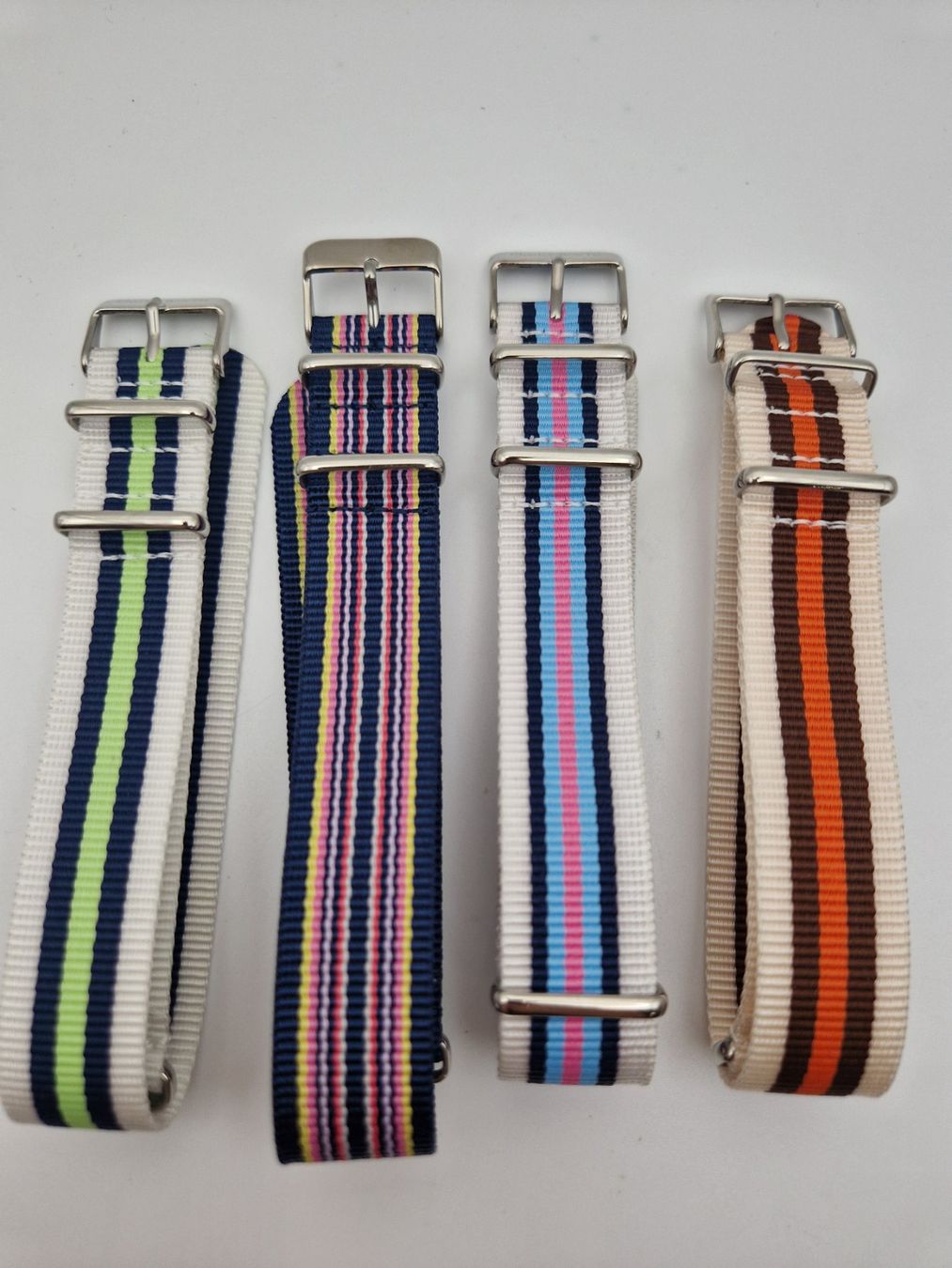 Armbänder & -reifen: Lot bracelets NATO - 20mm – Gebraucht aus Sembrancher von nat_k8yk