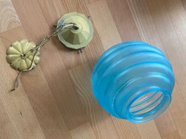 hübsche vintage deckenlampe aus türkisem glas