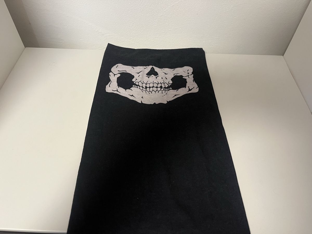 Maschere: Verschiedene Skimasken und Bandana – Usato da Sulzbach venduto da Nick.sell