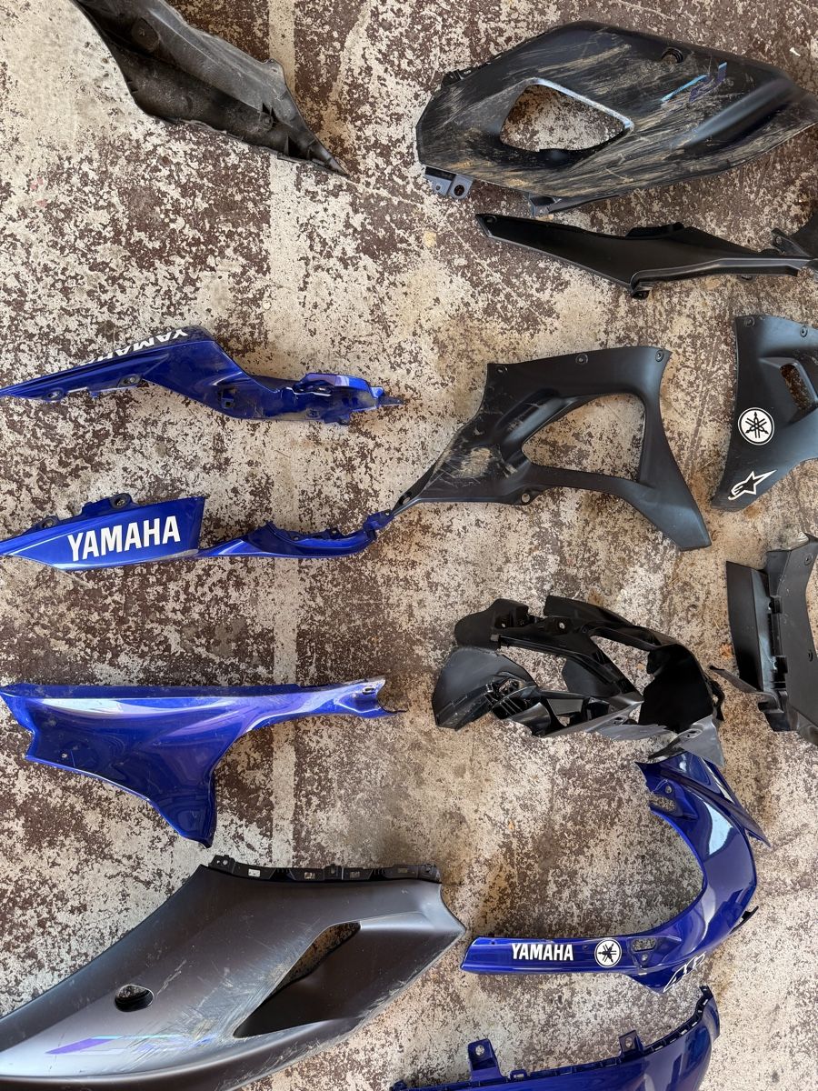 Yamaha Tutti i ricambio per moto: Yamaha r7 Verkleidung original – Usato da Wetzikon ZH venduto da HD2004 3