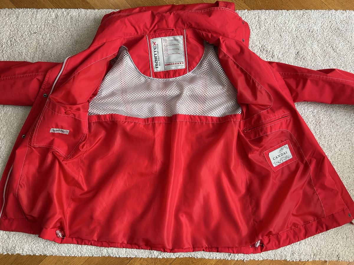 C&A Vestes: C&A Waterproof jacket – Neuf (Voir description) à Genève par NipponiaNippon 3