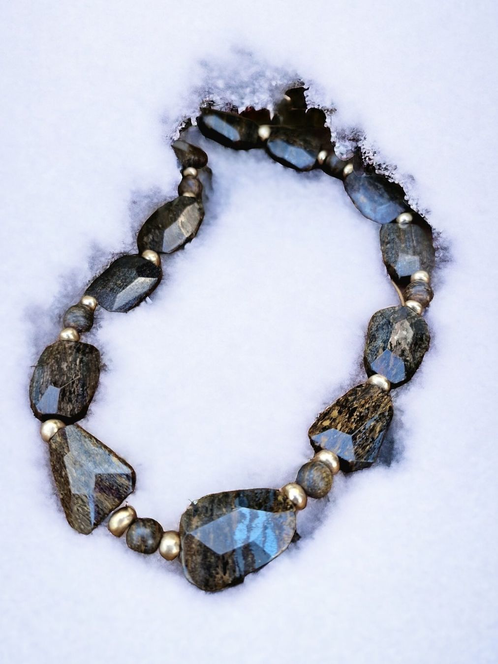 Catenine: Statement-Collier Bronzit mit Bronze-Perlen – Nuovo e nell'imballaggio originale da Aarau venduto da Schmuckhoehle_MD 1