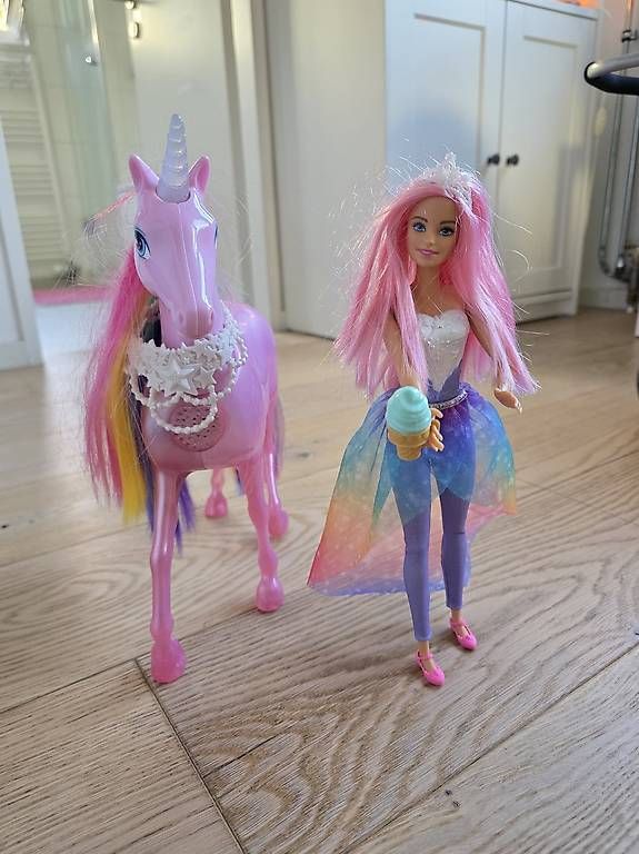 Bambole: Barbie mit leuchtendem Einhorn! – Usato da Münchenstein venduto da Pistons 2