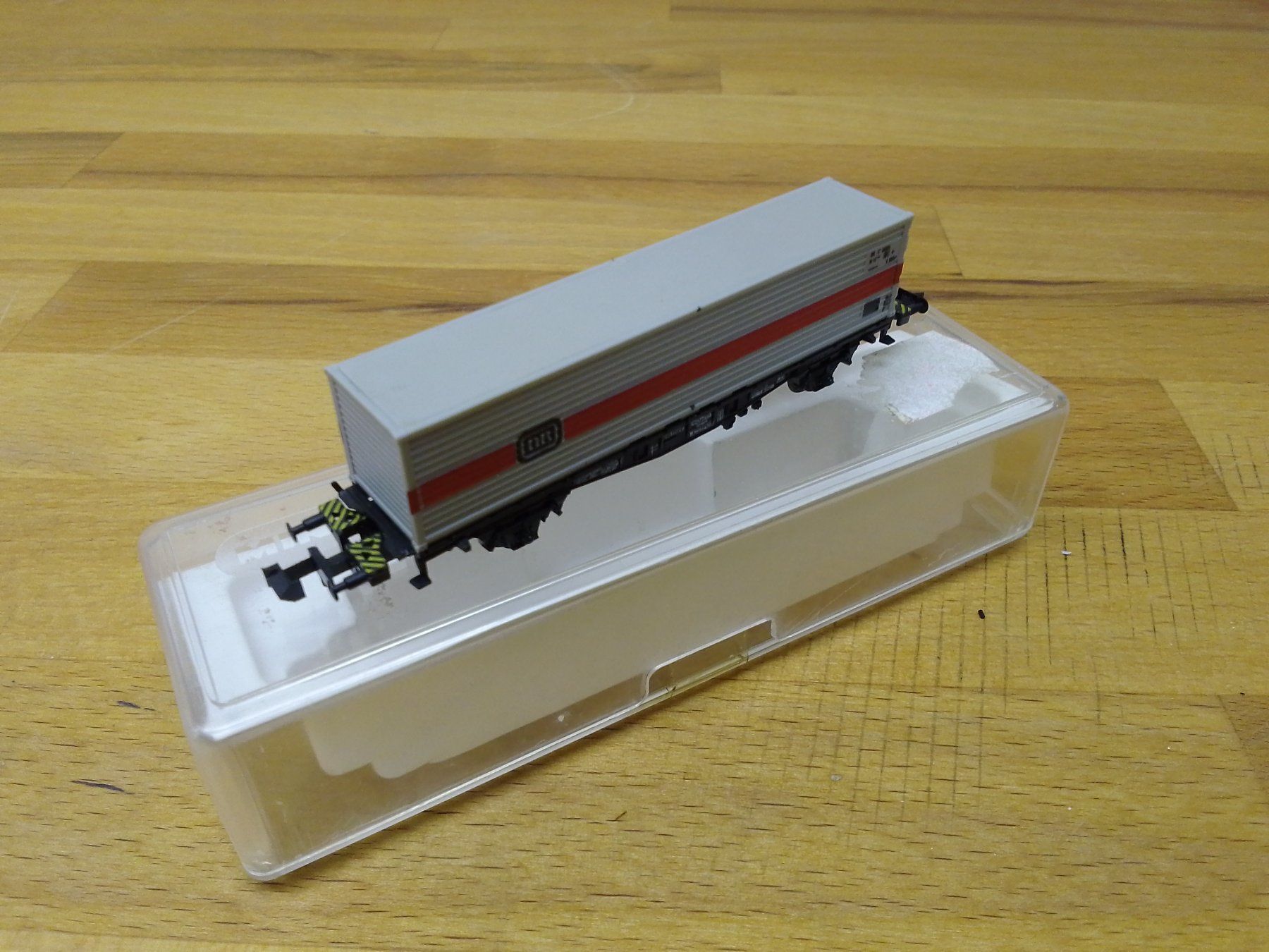 Trix Modelleisenbahnen: Güterwagen "DB Container" – Gebraucht aus Zollikofen von Noak