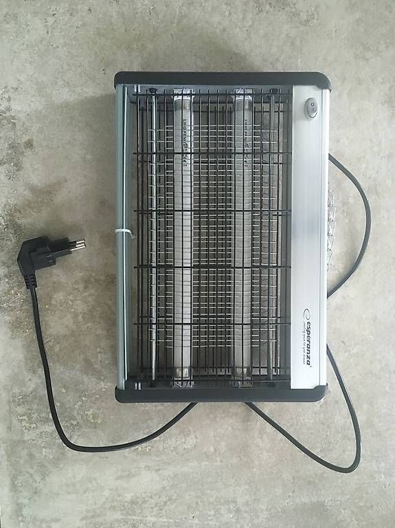 Griglie e Inferriate: Grille moustique – Usato da Yvonand venduto da YvesT01