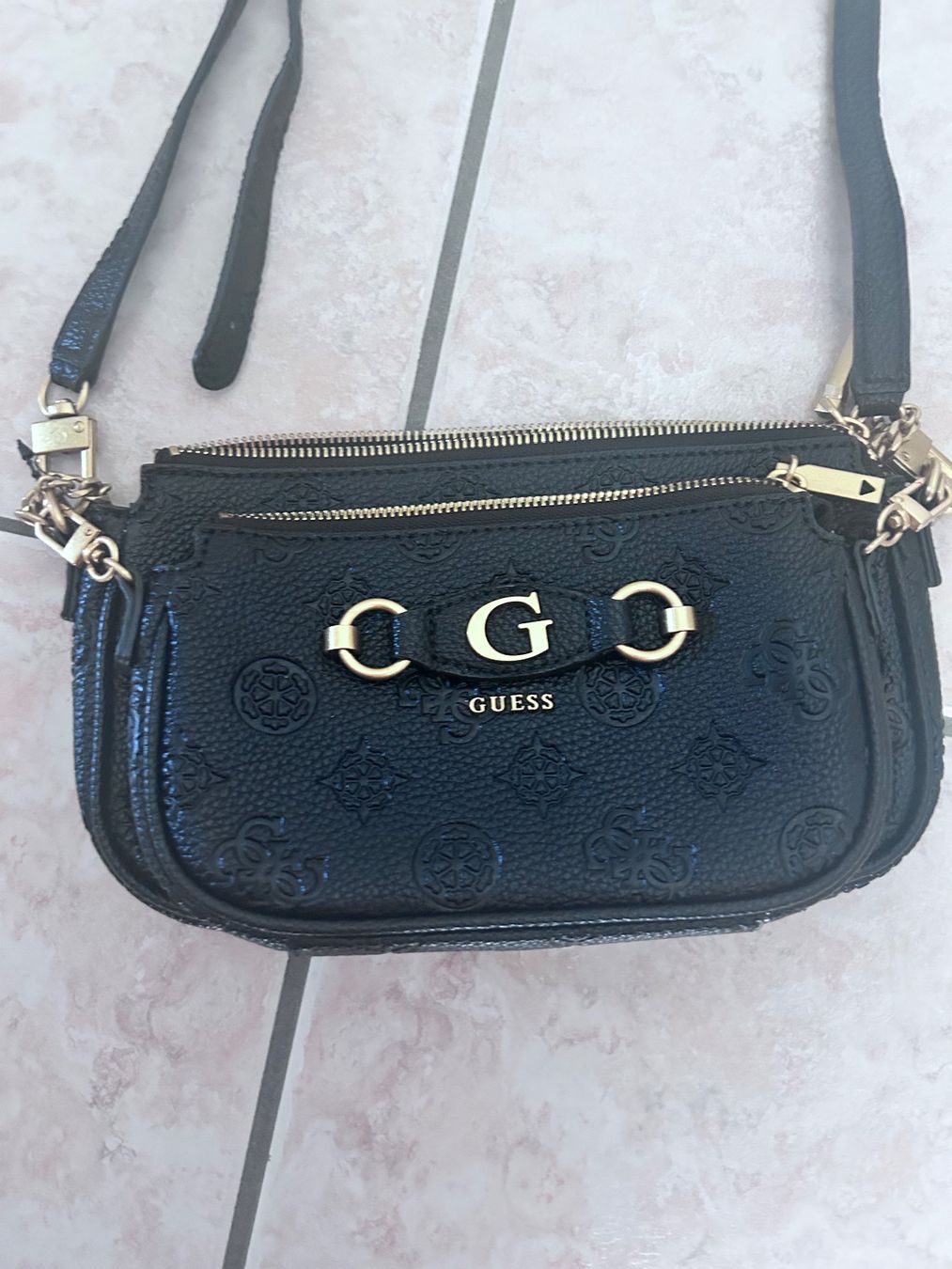 Guess Sacs femmes: Borsa Guess – Neuf (Voir description) à Cugnasco par sd1520
