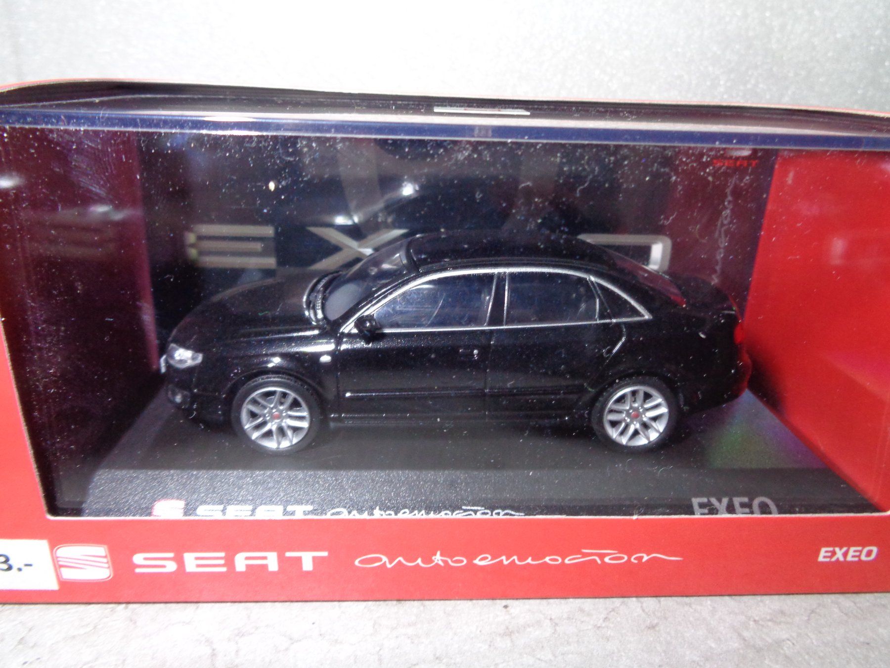 Seat Modellini d'auto: Fischer 1:43 Seat Exeo Black Magic – Nuovo e nell'imballaggio originale da Reconvilier venduto da rallycar 1