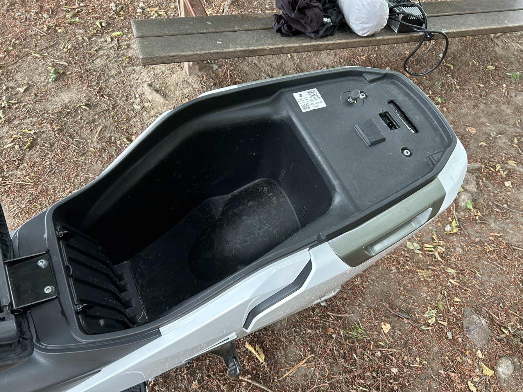 Scooter: Elektroroller Weiss, Marke/Modell: Ecooter E5, occasion – Usato da Utzigen venduto da Stephan_Cs 6