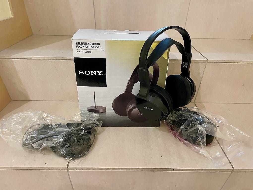 Kopfhörer: Sony casque et transmetteur  – Gebraucht aus Corcelles-pres-Concise von Dilem