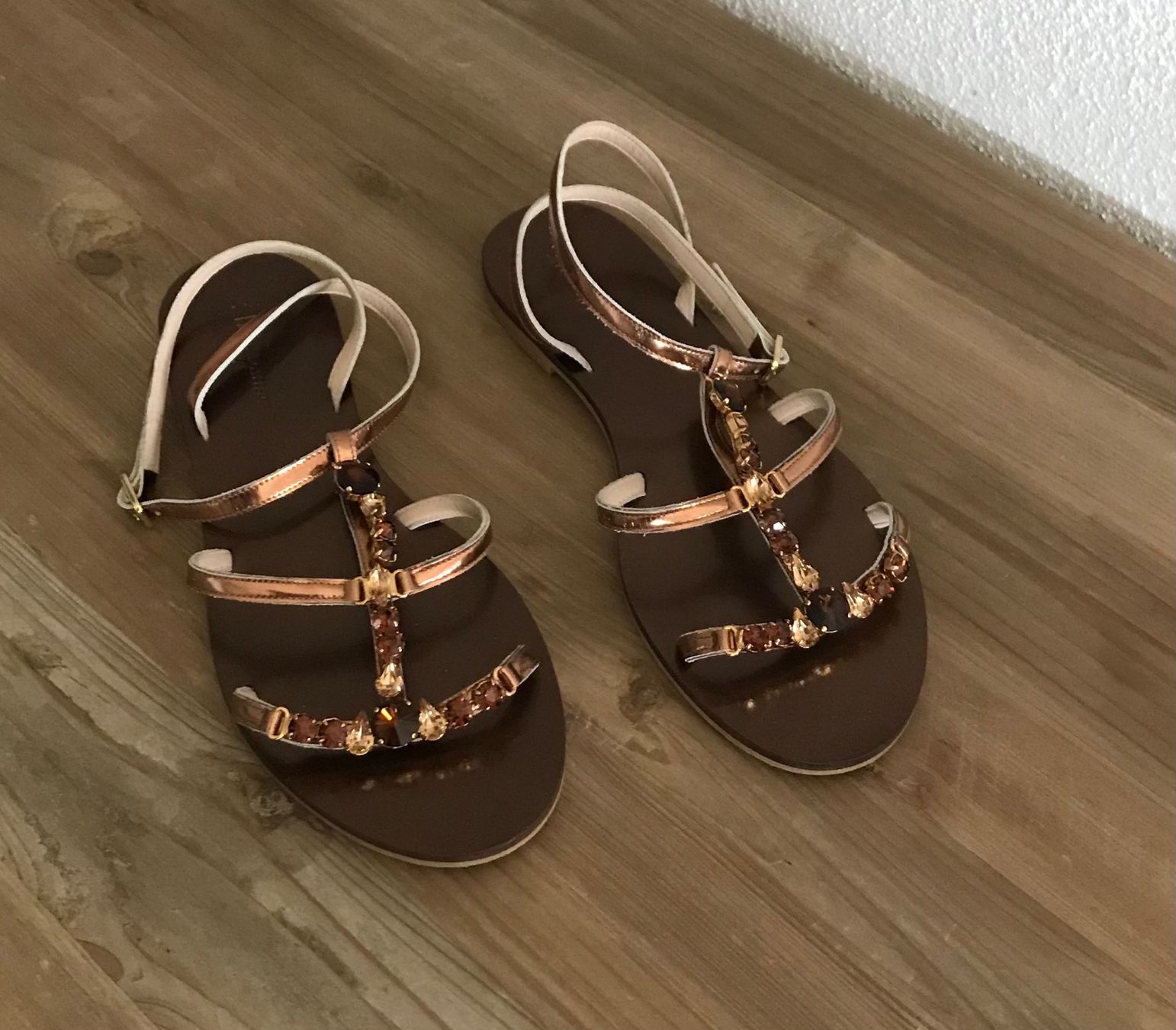 Salvatore Ferragamo Damenschuhe: Salvatore Ferragamon Sandalen Leder Gr. 38 – Gebraucht aus Dänikon ZH von rh7_xmx2