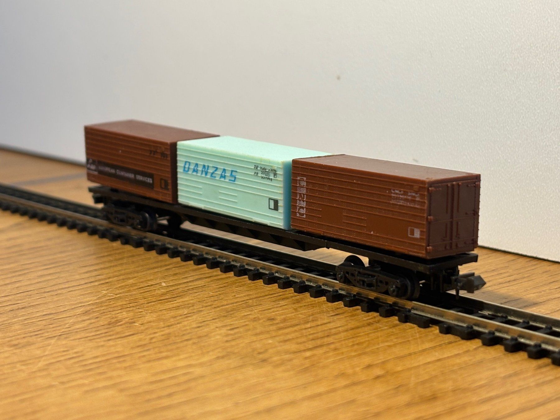 Modellini di ferrovie: L1766: Containerwagen (Spur N) – Usato da Birsfelden venduto da Birs_25