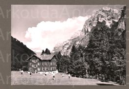 AK sw Klöntal GL Niederurner Ferienheim ≈ 1967