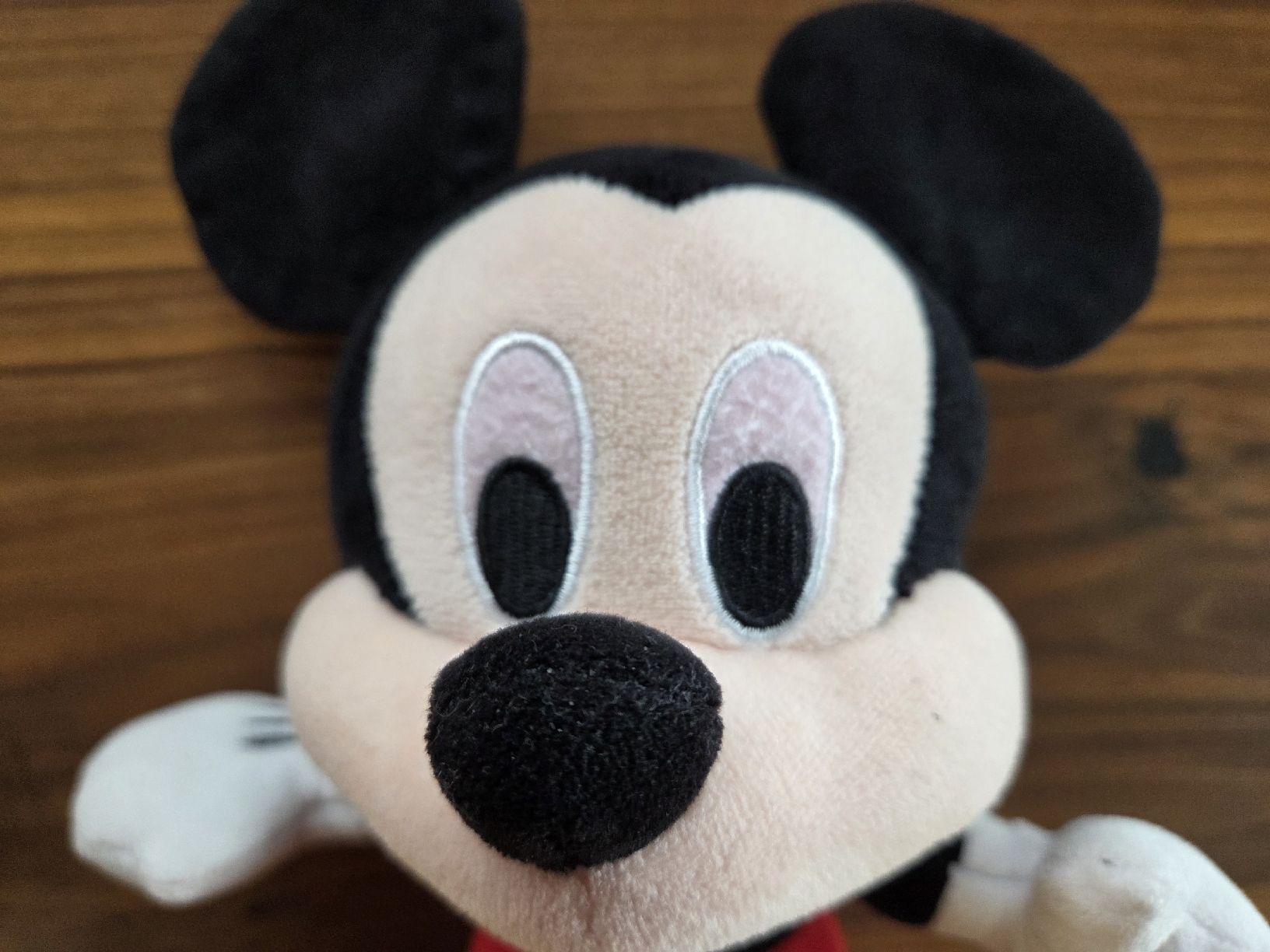Disney Spielzeuge: Mickey Mouse Stofftier, gebrauchter-guter Zustand – Gebraucht aus Hinwil von Jessica13 1