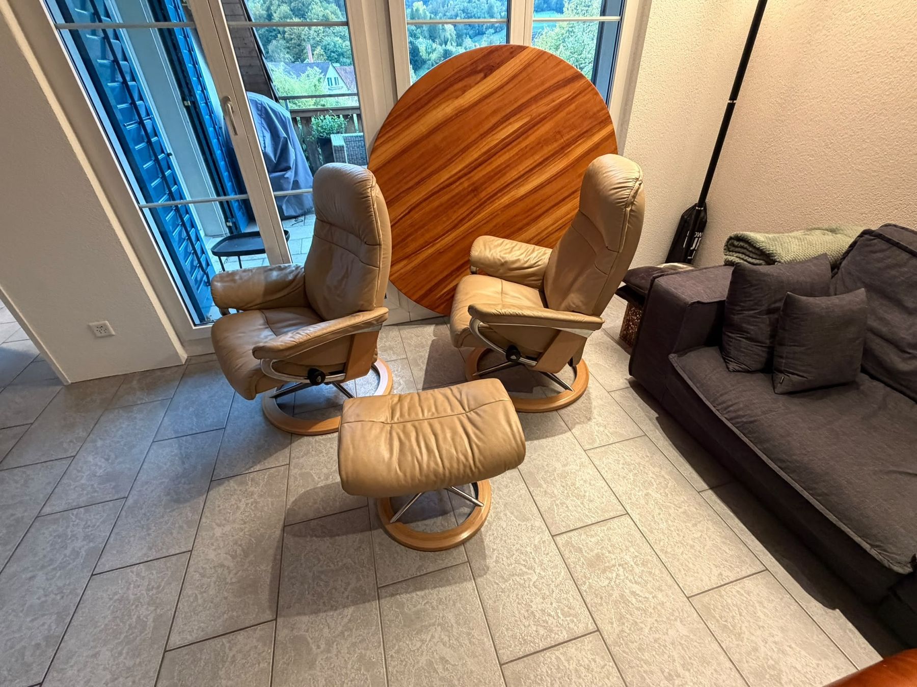 Stressless Poltrone: Zwei Stressless Sessel mit Hocker – Usato da Freienstein venduto da Sveti369 3