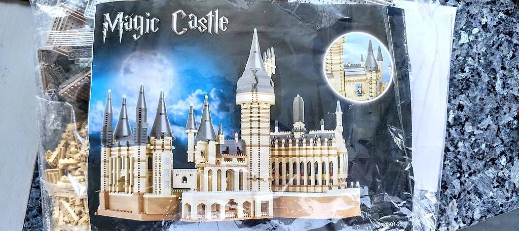 Giocattoli: Neue Magic Hogwarts Castle Micro Bausteine Street View – Nuovo e nell'imballaggio originale da Gersau venduto da irenja