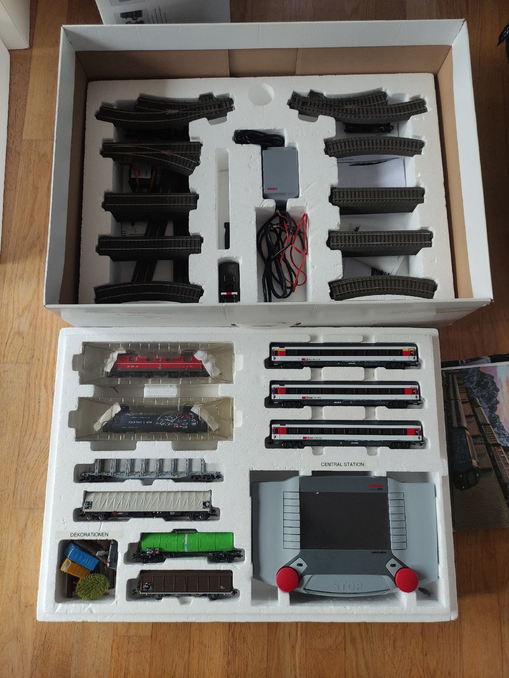 Märklin Modellini di ferrovie: 2x Märklin H0 Digital Starterpackung 29040 & 29463 – Usato da St. Gallen venduto da Pintador 4