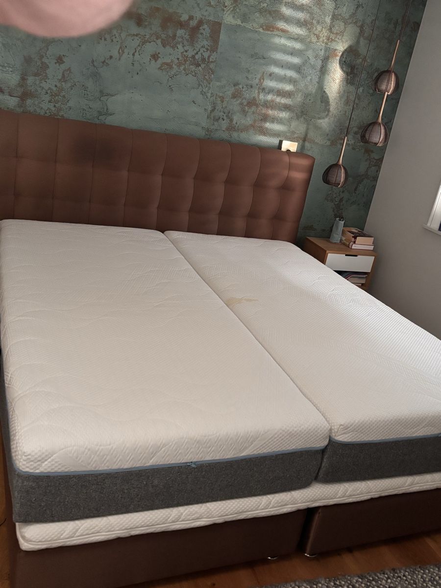 Betten: Schönes Doppel Bett mit Matratzen – Gebraucht aus Studen SZ von Britman