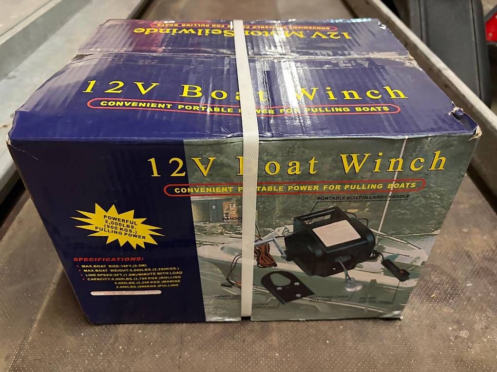Sonstiges zum Lager & Transport: Seilwinde  2 W Neu – Neu und originalverpackt aus Pratteln von Caterinaandreano03