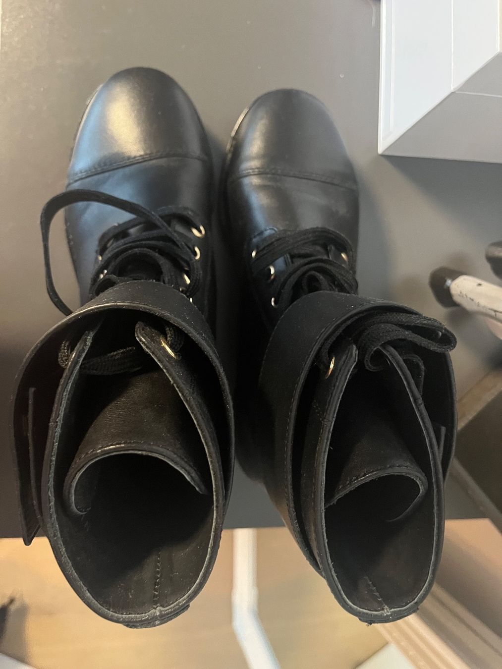 Scarpe da donna: wunderschöne lederstiefel neuwertig – Nuovo (secondo la descrizione) da Neuhausen am Rheinfall venduto da stundgirl 2