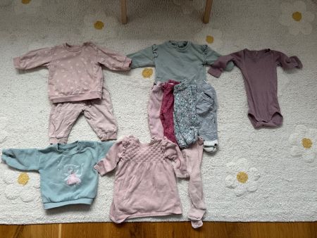 Süsses Mädchen  Babykleider-Paket Grösse 68